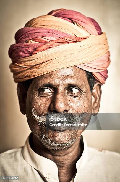 India Senior Hombre Foto de stock y más banco de imágenes de Bigote - Bigote, Cultura hindú, Hindú