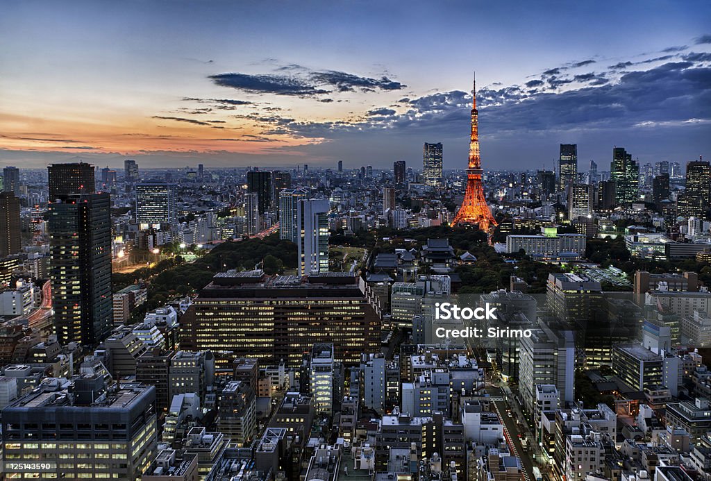 도쿄 타워 석양이 지는 - 로열티 프리 하이 다이내믹 레인지 이미징 스톡 사진