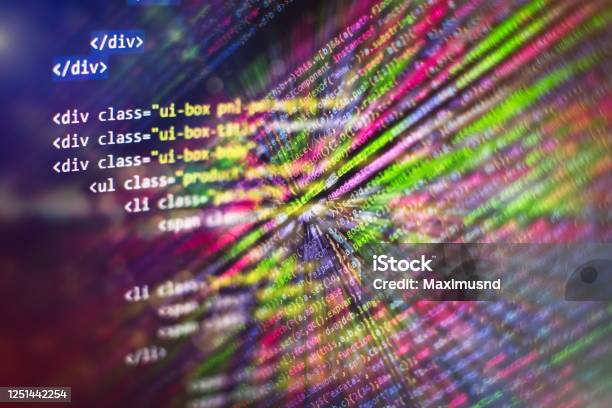 Penggunaan Css Javascript Dan Html Monitor Closeup Dari Kode Sumber ...