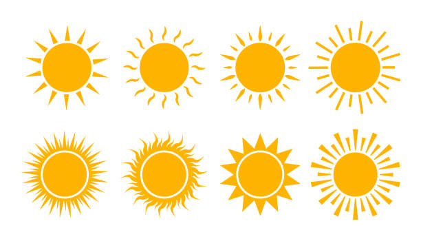 ilustraciones, imágenes clip art, dibujos animados e iconos de stock de conjunto de iconos de sol amarillo. logotipo de sol plano verano. señal caliente simple. la luz del sol estalló para ui, móvil. símbolo climático. silueta abstracta solar. ilustración vectorial. - luz del sol