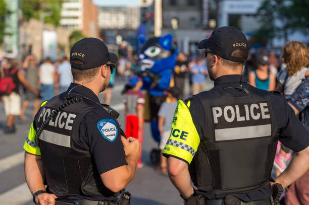 montreal policjanci - police quebec traffic montreal zdjęcia i obrazy z banku zdjęć