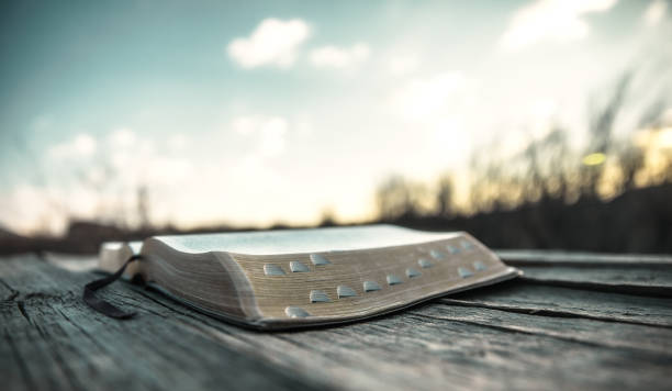 Fondo De Pantalla De La Biblia - Banco de fotos e imágenes de stock - iStock Fondo De Pantalla De La Biblia - Banco de fotos e imágenes de stock - iStock