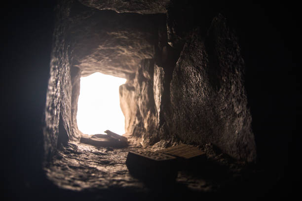 istock Entrance to the cave 1251570952