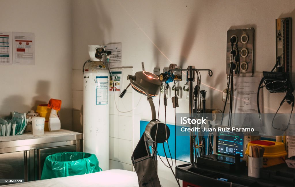 emergency room without a patient Ambulance Stock Photo
