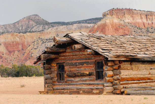 Abandoned old roadside store designed to look quaint and western.