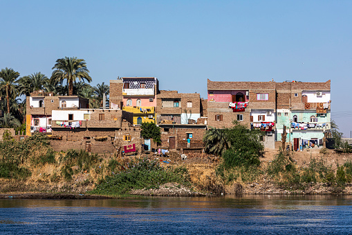 Farming and fishing village on the West side of the Nile river between Luxor and Ad Dibiyyah