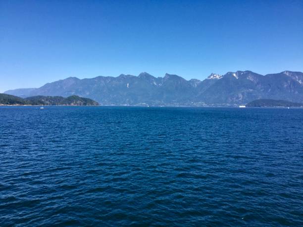 Beautiful oceans, lakes and mountains on the sunshine coast, Powell River,British Columbia. Beautiful oceans, lakes and mountains on the sunshine coast, Powell River, British Columbia. shadow british columbia landscape cloudscape stock pictures, royalty-free photos & images