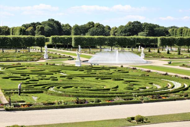 istock garden with flowers 1251658004