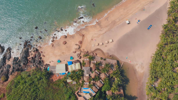 인도 goa 주에서 공중 무인 항공기 보기 콜라 해변 - goa beach india green 뉴스 사진 이미지