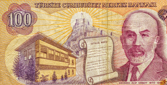 Mehmet Akif Ersoy potrait on old 100 Turkish Banknot