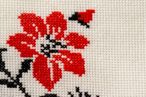 Toallas Tradicionales Esclavís Del Esteeuropian En Rojo Y Negro Bordado Punto Cruzado Hecho A Mano Hermosas Artesanías Populares Patrones Tradicionales Tejidos Foto de stock y más banco de imágenes de Bordado - Toallas Tradicionales Esclavís Del Esteeuropian En Rojo Y Negro Bordado Punto Cruzado Hecho A Mano Hermosas Artesanías Populares Patrones Tradicionales Tejidos Foto de stock y más banco de imágenes de Bordado -