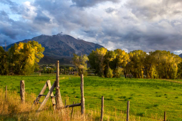 istock Mt Sopris on a cloudy stormy fall day 1251899491