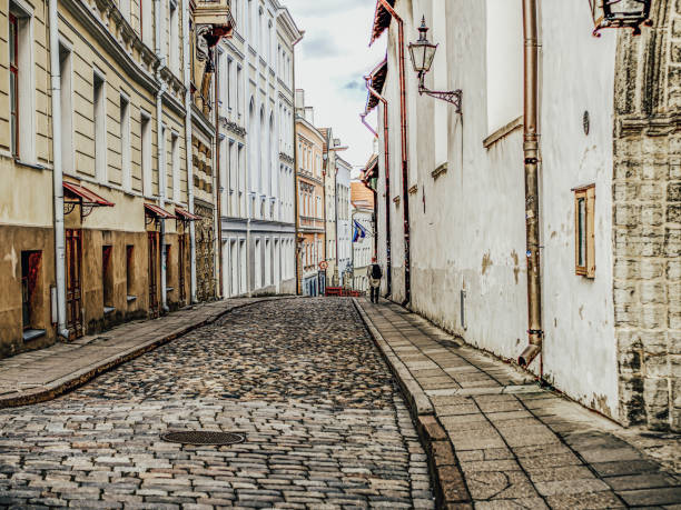 istock Streets And Old Town 1251951709