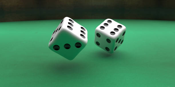 кости пролетел над зеленым фоном войлока, 3d иллюстрация - backgammon board game leisure games strategy стоковые фото и изображения