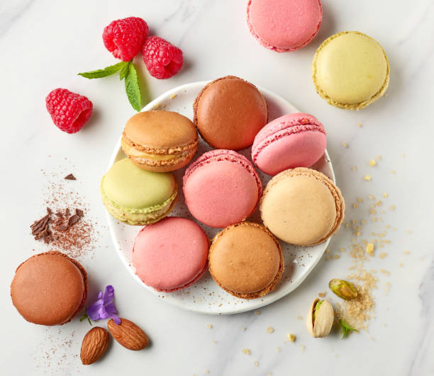 มาการองหลากสีสัน - macaroon ภาพสต็อก ภาพถ่ายและรูปภาพปลอดค่าลิขสิทธิ์