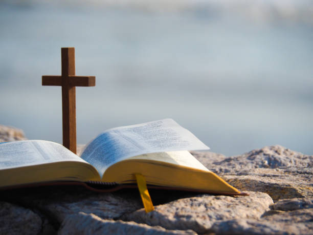 Bible And Wood Holy Cross Stock Photo - Download Image Now - Bible,  Religious Cross, Backgrounds - iStock
