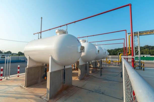 istock Lpg gas tank industrial plant. 1252400395