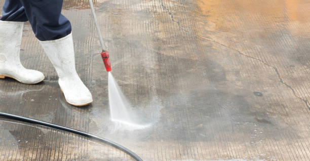 istock Cleaning with high pressure water jet. 1252593700