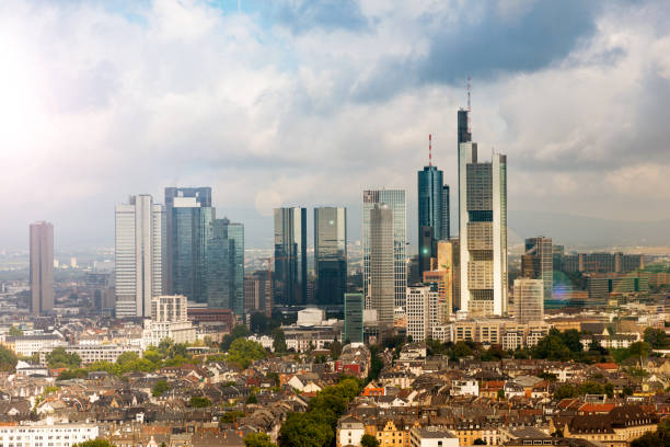 istock Panorama Frankfurt am Main 1252689703