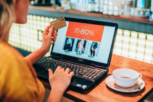 istock Woman shopping online. 1252716481