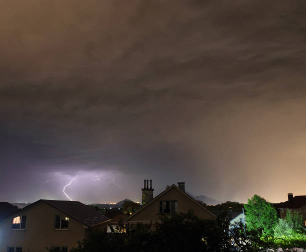 istock A flash of lightning against the evening sky 1252871292