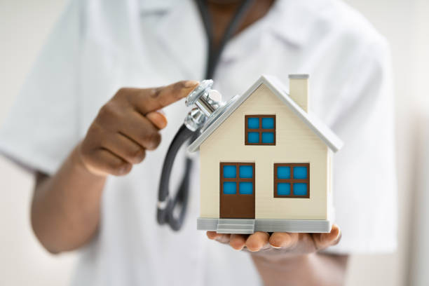 istock Doctor Homecare Or Home Inspection 1252880879