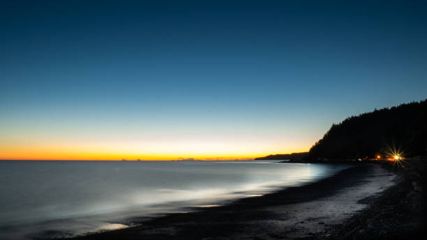 istock Beautiful beach sunrise shot 1252902272