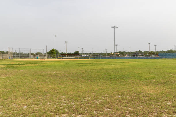 istock Outfield View of Florida Baseball Field 1252969267