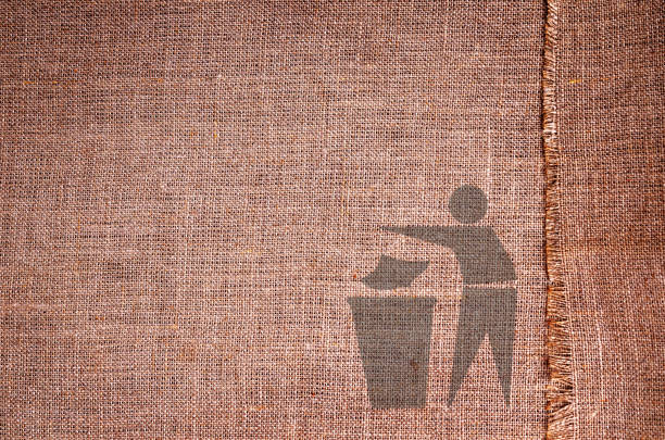 Trash bin icon on blackboard