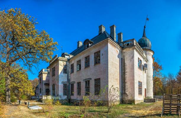 Palace of Count Shuvalov in Talne, Ukraine Talne, Ukraine 10.19.2019. Abandoned Count Shuvalov Palace in Talne village, Cherkasy region, Ukraine, at fall cherkasy stock pictures, royalty-free photos & images