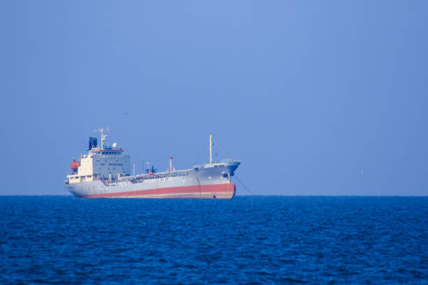 istock Large oil tankers at sea 1253033514