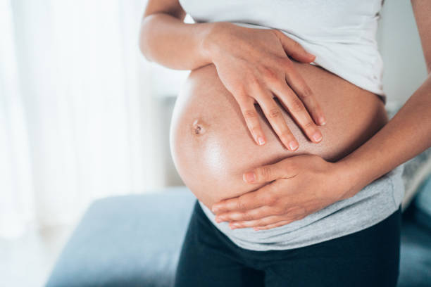 istock Pregnant woman 1253044293