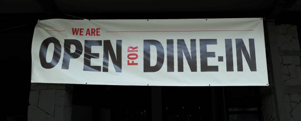 istock Dine-In Restaurant Sign 1253066846