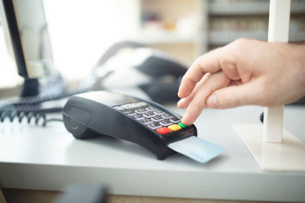 istock Credit card payment 1253067050