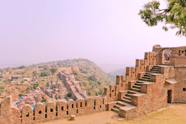 Secondo muro più grande del mondo, Forte Kumbhalgarh, Rajasthan - foto stock