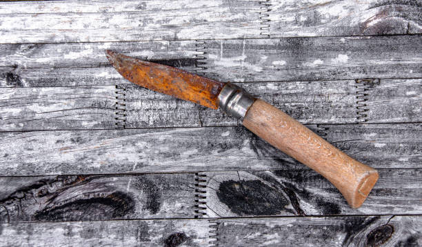 rusty knife - knife table knife kitchen knife penknife imagens e fotografias de stock