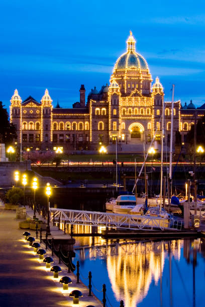 istock Illuminated parliament in Victoria 1253124027