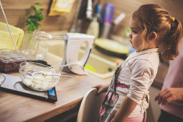 istock Not so sure about that recipe anymore, mommy 1253150954