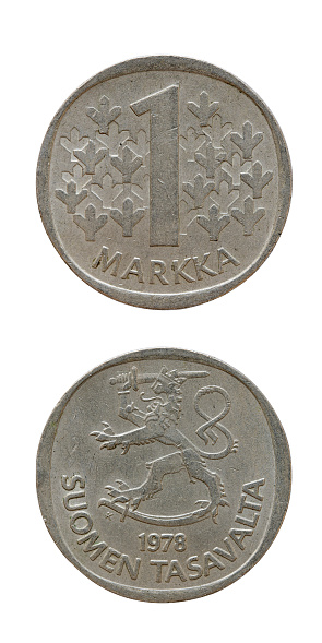 A closeup of Yugoslavian 5 dinar coin on a dark background