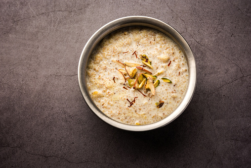 Daliya kheer or Dalia Payasam – Broken or Cracked wheat and milk porridge with sugar cooked in Indian way. Dalia is a popular breakfast cereal in North India