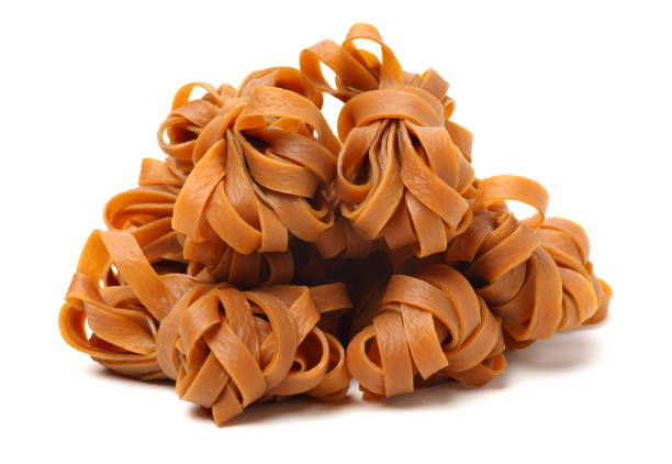 brown rubber bands. - flexibility rubber rubber band tangled imagens e fotografias de stock