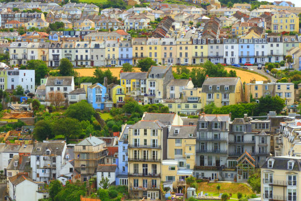 istock Panoramic view of seaside town of Ilfracombe 1253261852