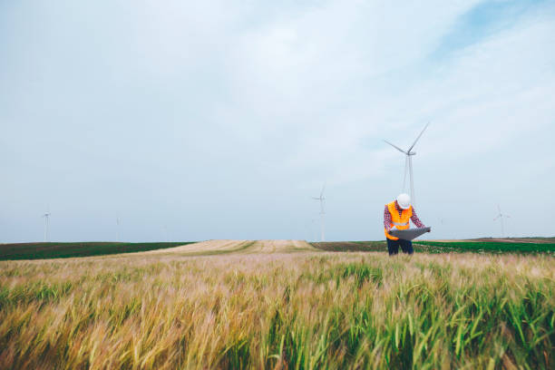istock Engineer of Wind Turbine 1253262792