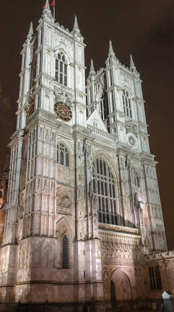 istock London - Westminster Abbey 1253298119