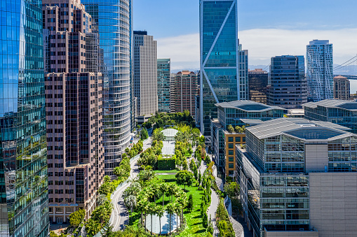 Salesforce Park and transit bay in San Francisco. A sunny day over the city with a view of the elevated park.