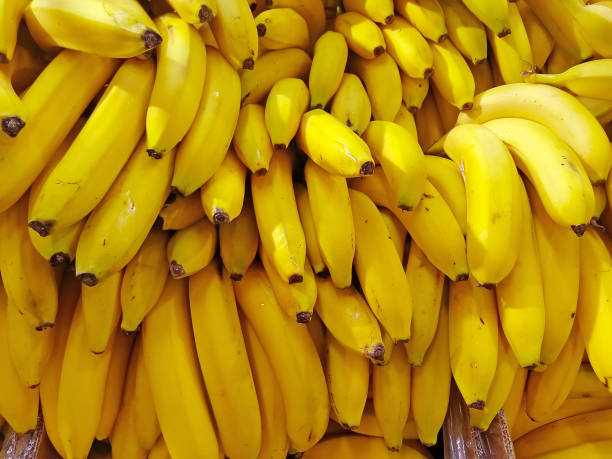 istock a bunch of yellow ripe bananas 1253302520
