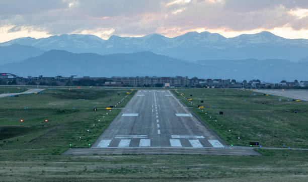 istock Airports and Runways 1253309163