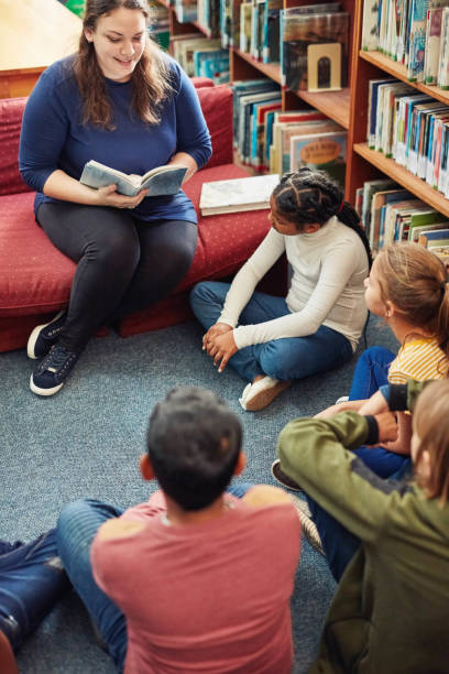 istock Story time with teacher 1253310158