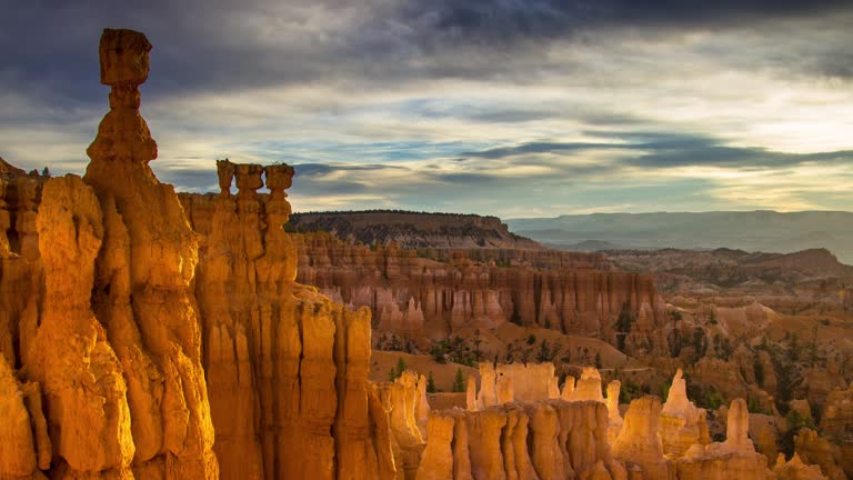 Sunrise at Bryce Canyon - Time Lapse