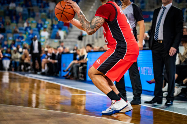 istock Basketball player with ball 1253351151